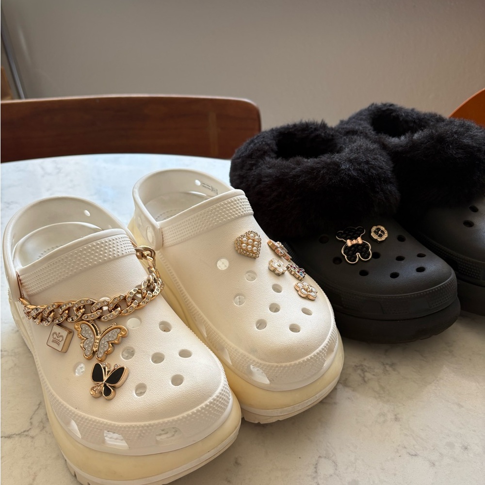 CROCS Women's Cream and Black Clogs with Charms 2 pairs